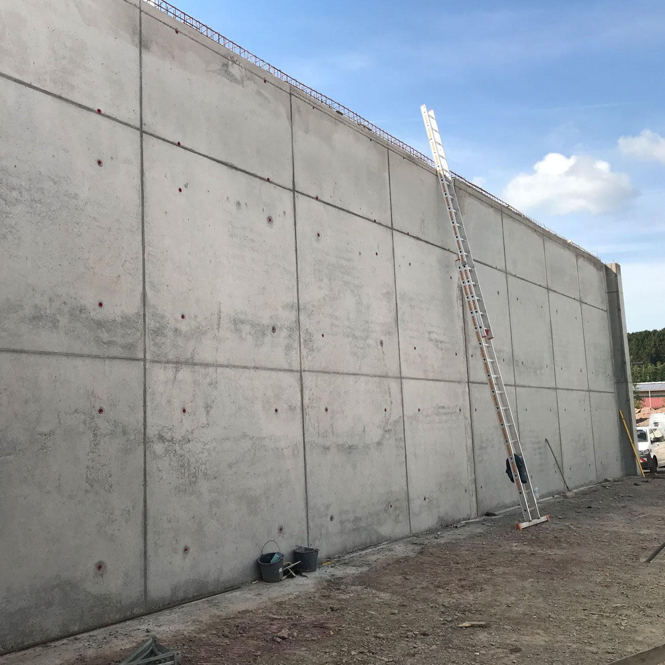 concrete Wall Construction in Sri Lanka