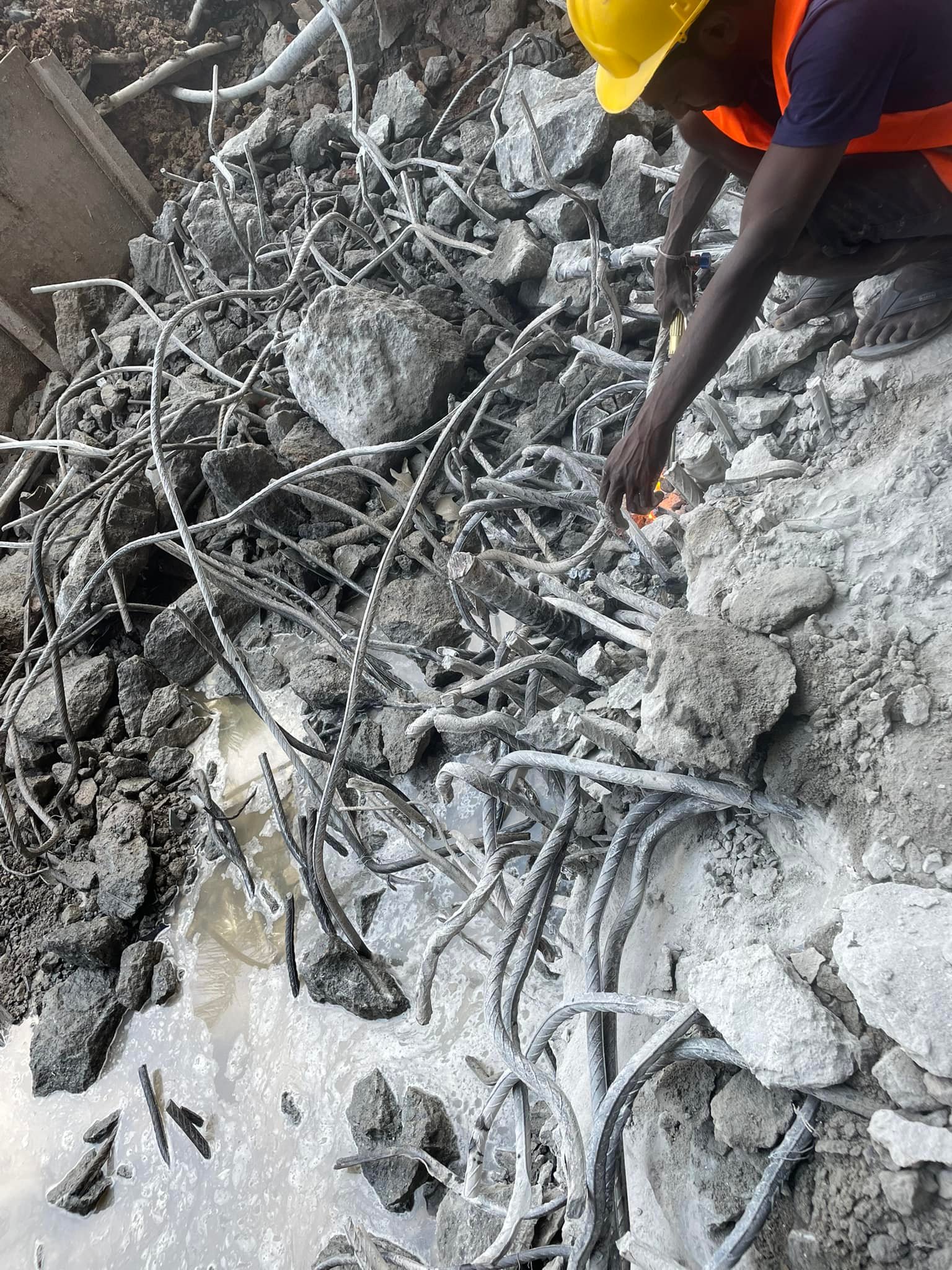 Concrete Demolishing service Polgahawela in colombo