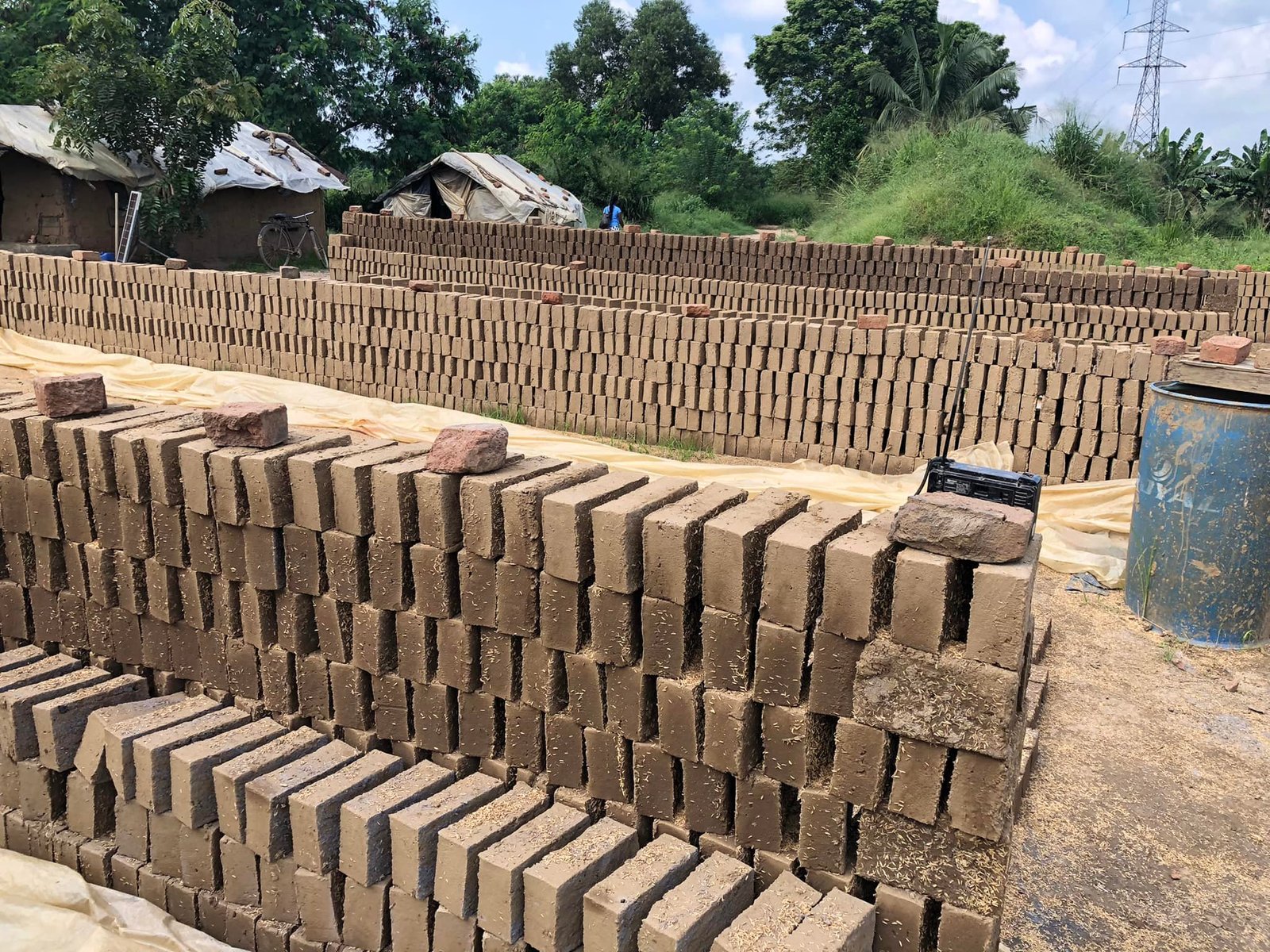 Gadol Makers Wellawaya, Sri Lanka