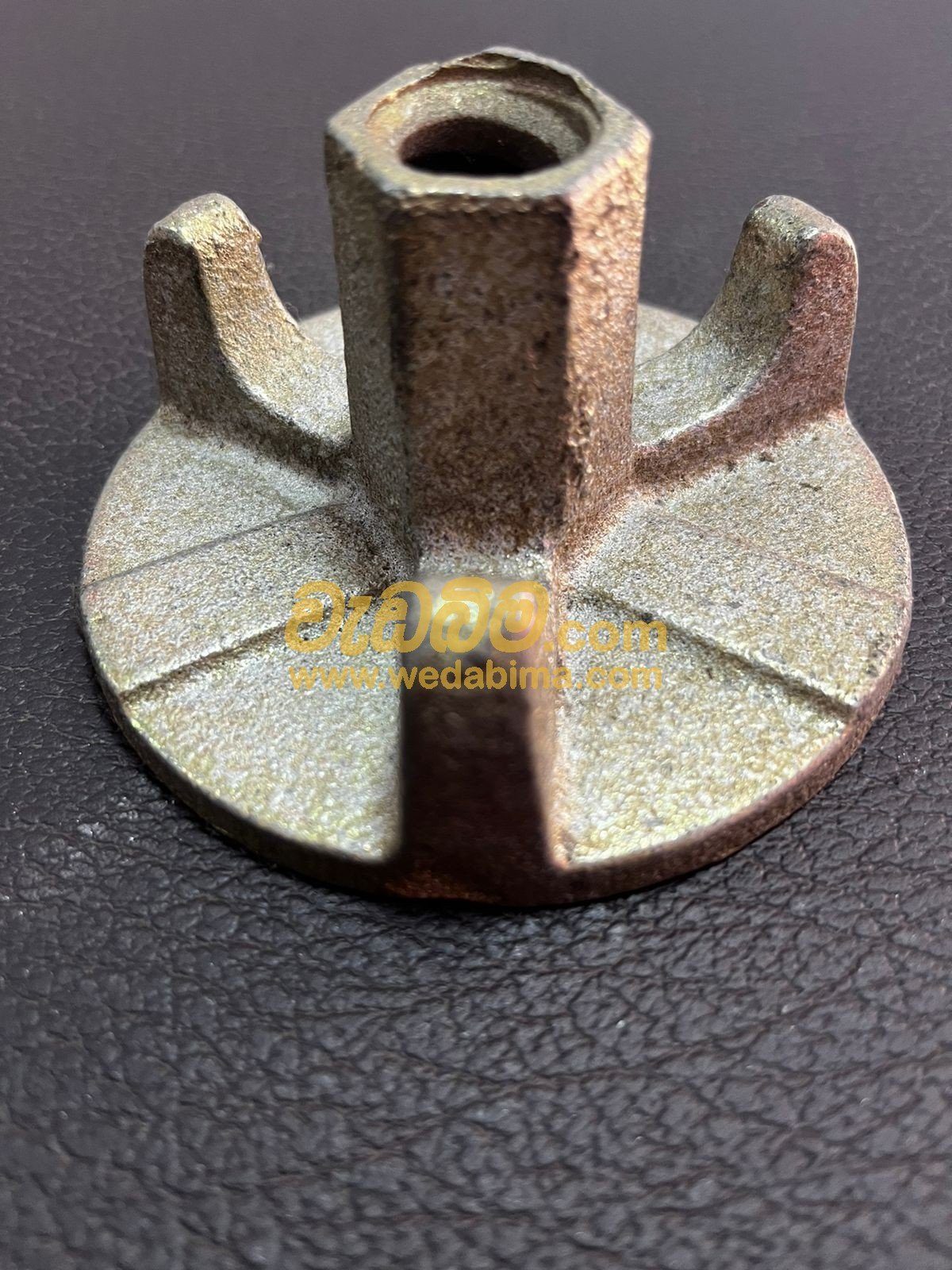 Wholesale Crown Nuts to Buy in Colombo