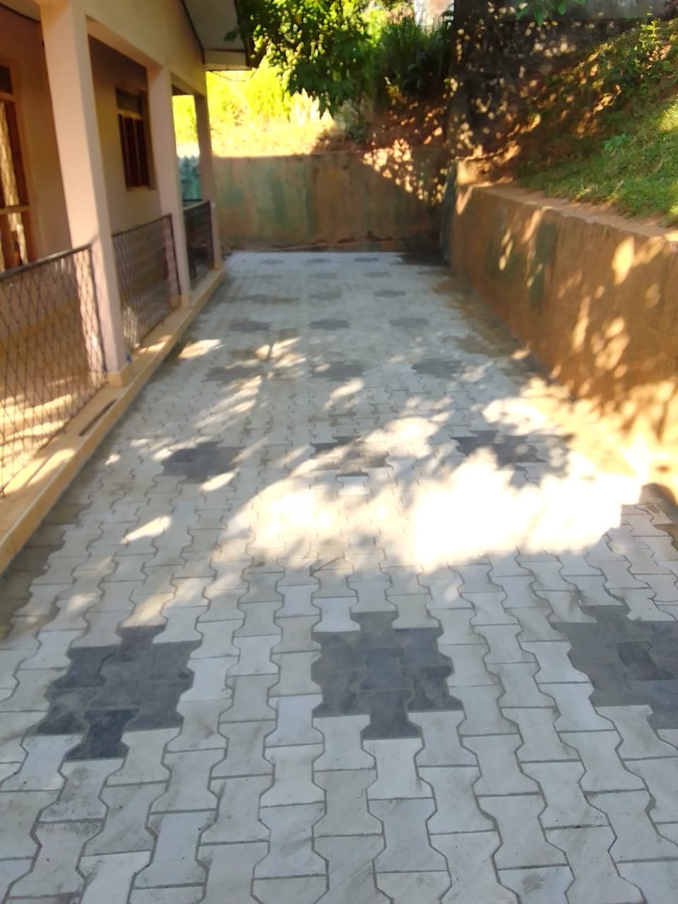 Other image 202510/interlock-paving-design-in-gelioya-sri-lanka-wedabima-74fe4991b2.jpeg