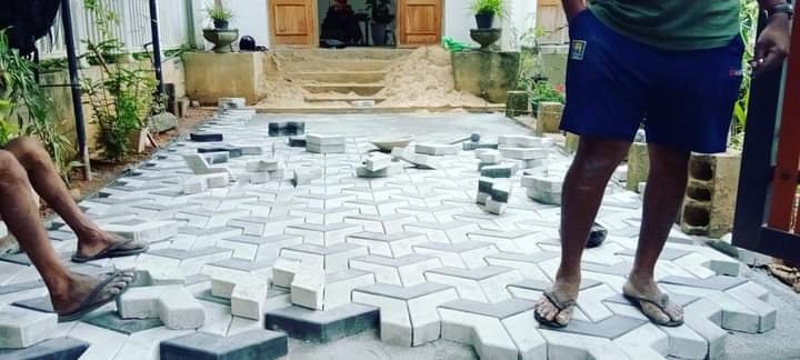 Other image 202510/interlock-paving-design-in-gelioya-sri-lanka-wedabima-cae934cddc.jpeg