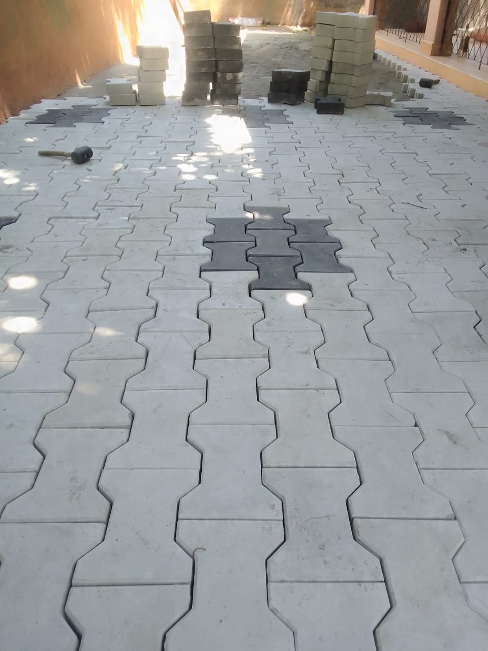 Other image 202510/interlock-paving-design-in-gelioya-sri-lanka-wedabima-f6b8cae16c.jpeg