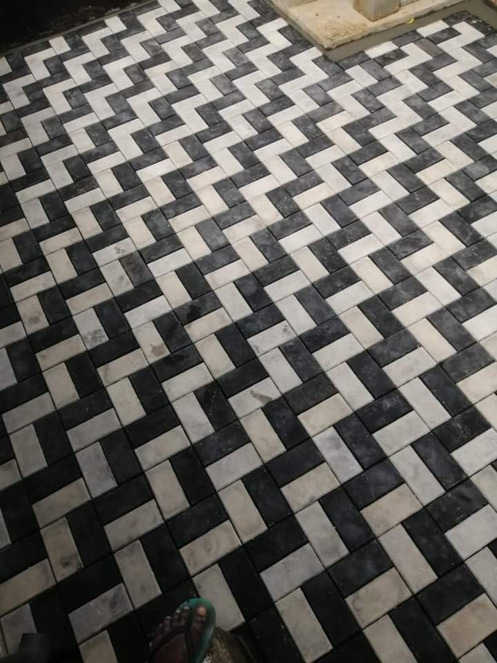 Other image 202510/interlock-paving-design-in-gelioya-sri-lanka-wedabima-fc9aafe7d9.jpeg
