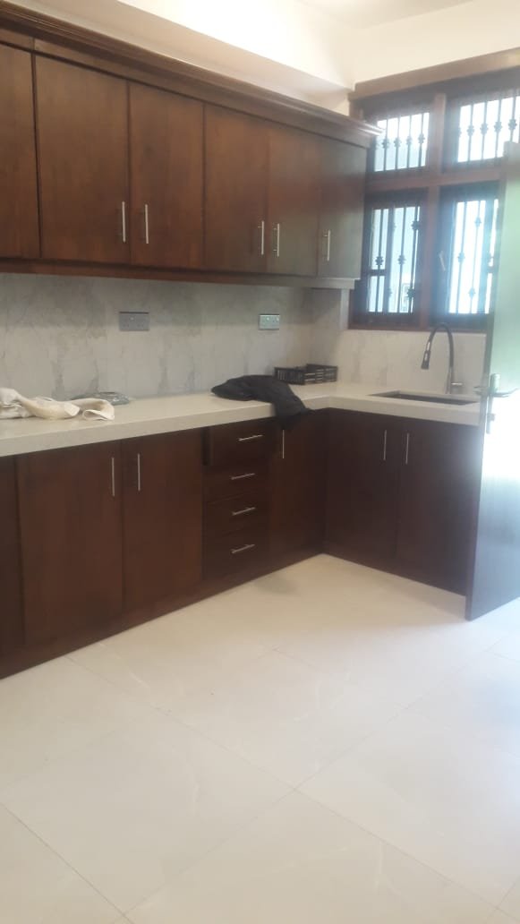 Other image 202607/furniture-polishing-work-kadawatha-colombo-wedabima-b27cced9d8.jpeg